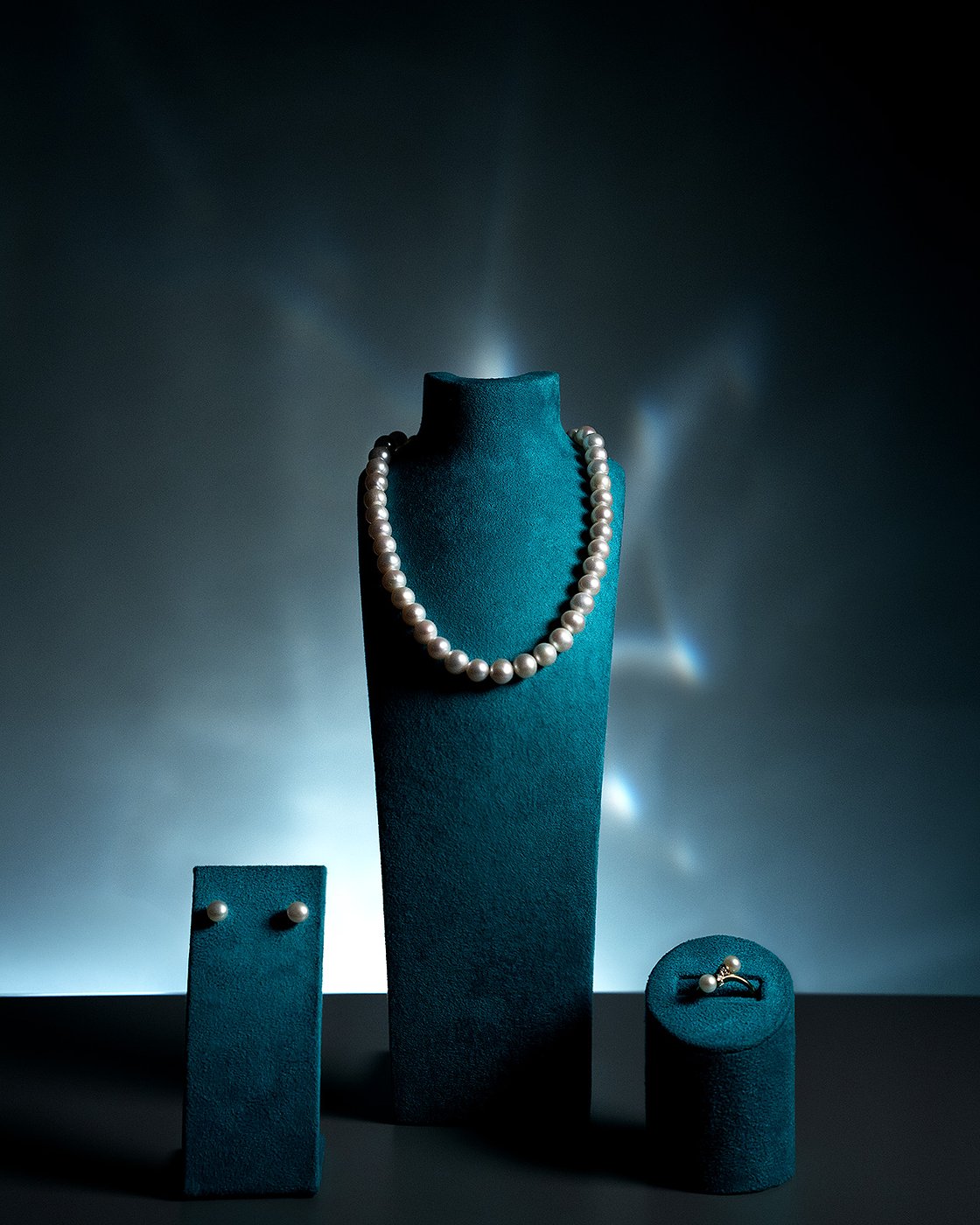 Pearl jewellery, product photography